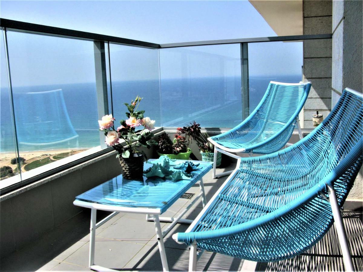 35Th Floor 4 Rooms On The Sea Бат Ям Екстериор снимка