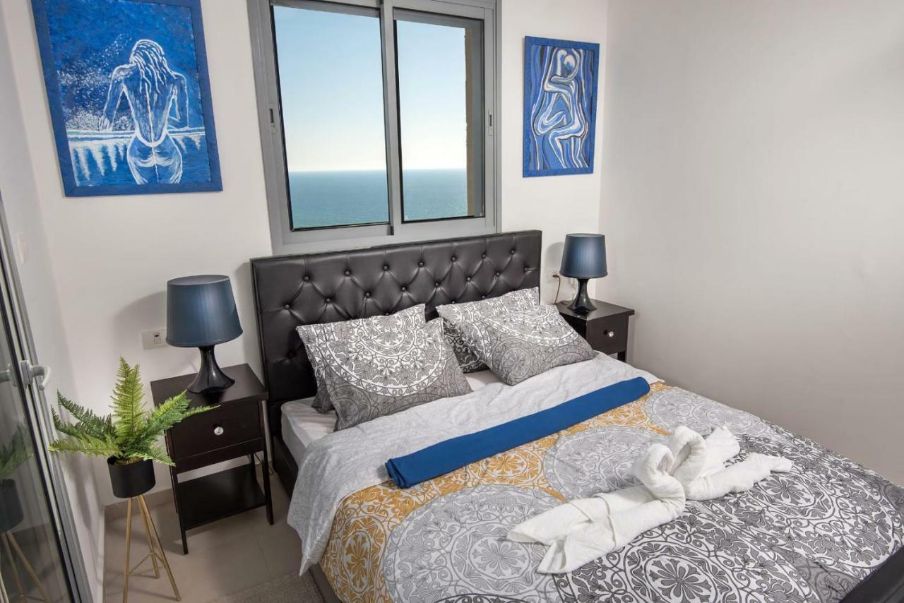 35Th Floor 4 Rooms On The Sea Бат Ям Екстериор снимка